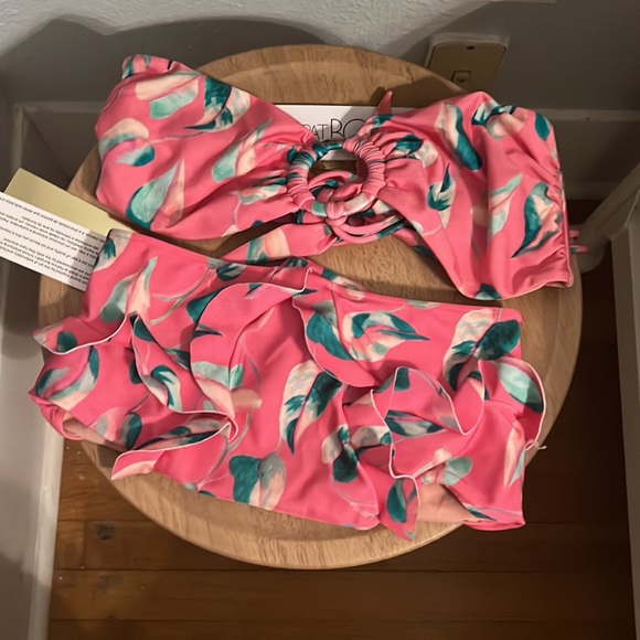 COPY - COPY - NWT ANTHROPOLOGIE PATBO BIKINI TOP AND RUFFLED HIGH-WAISTED BOTTO… - Picture 6 of 8